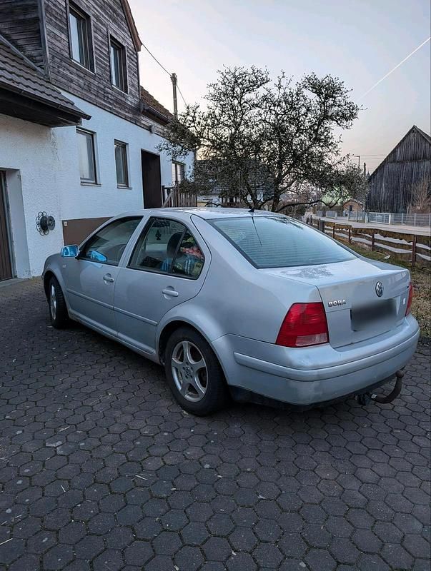 Gebraucht VW Bora 101 PS (74 kW) 2000 Silber Limousine
