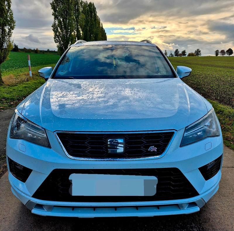 Weiß Gebraucht 2018 Seat Ateca FR SUV | 17.500 € (Guter Preis) - Bild 1/4