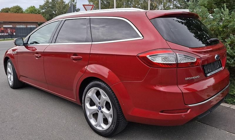 Gebraucht Ford Mondeo Titanium X 140 PS (102 kW) 2014 Rot Kombi