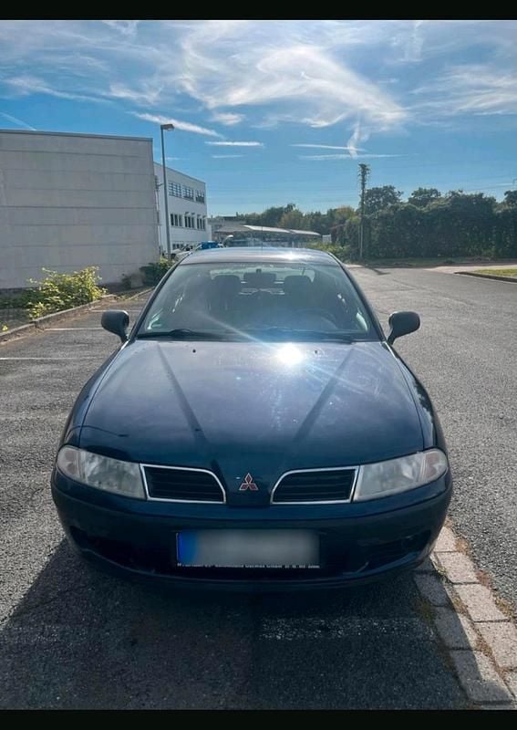 Blau Gebraucht 1999 Mitsubishi Santamo Limousine | 1.800 € - Bild 1/4