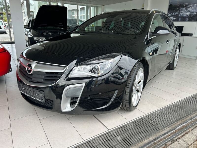 Schwarz Gebraucht 2017 Opel Insignia OPC Kombi | 17.400 € (Superpreis) - Bild 1/4