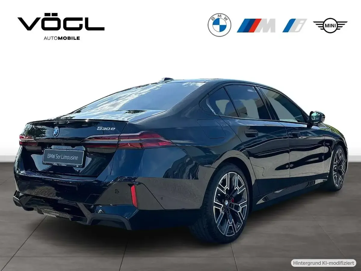 Neu BMW 530e M Sport 299 PS (219 kW) 2026 Carbonschwarz Limousine