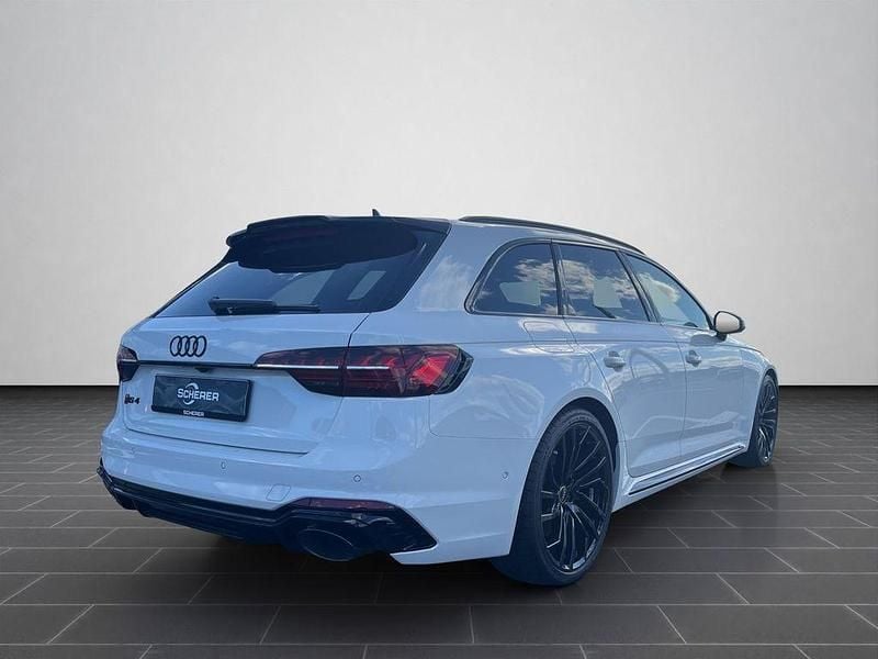 Gebraucht Audi RS4 Advanced 450 PS (330 kW) 2025 Gletscherweiß metallic (metallic) Kombi