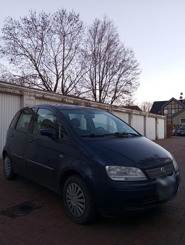 Gebraucht Fiat Idea 77 PS (56 kW) 2006 Blau Van / Kleinbus