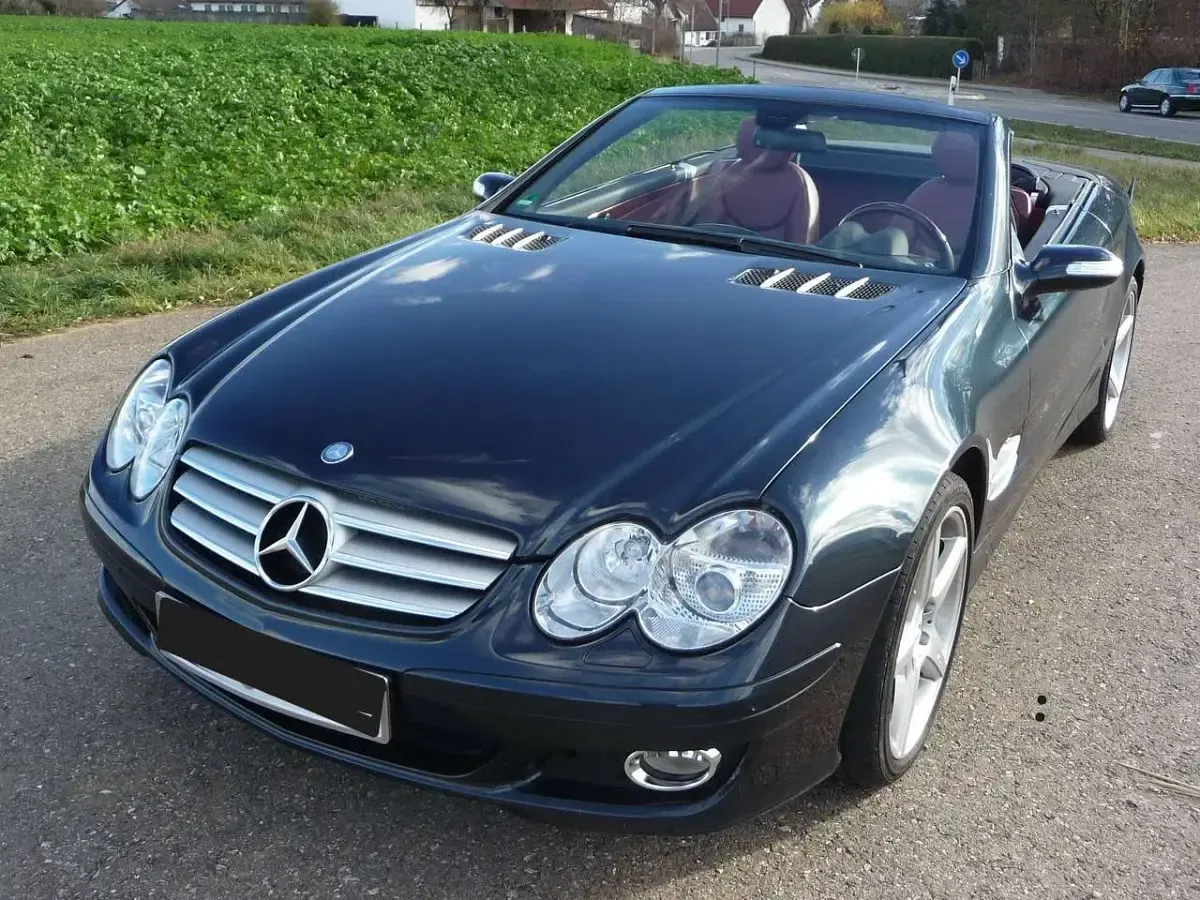 Gebraucht Mercedes SL500 387 PS (284 kW) 2006 Schwarz Cabrio