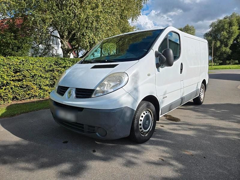 Weiß Gebraucht 2008 Renault Traffic Van / Kleinbus | 2.900 € - Bild 1/4