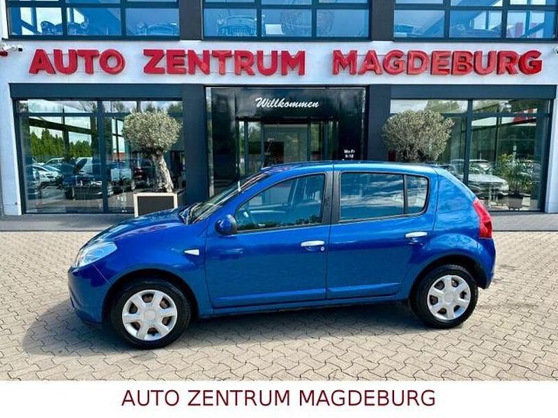 Blau Gebraucht 2010 Dacia Sandero Lauréate Kleinwagen | 4.950 € - Bild 1/4