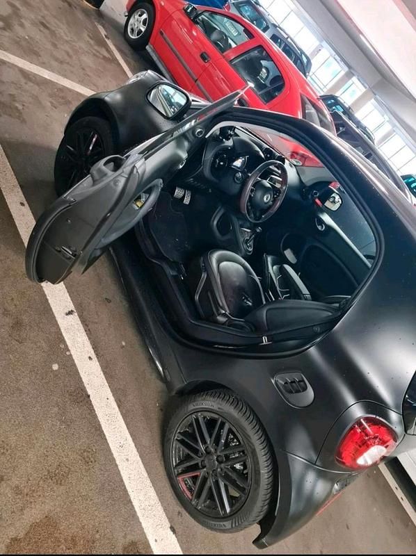 Gebraucht Smart ForTwo Coupé Brabus 90 PS (66 kW) 2019 Schwarz Coupé