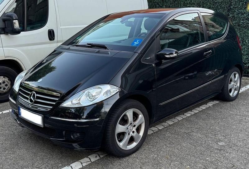 Schwarz Gebraucht 2007 Mercedes A150 Avantgarde Van / Kleinbus | 3.899 € (Fairer Preis) - Bild 1/4