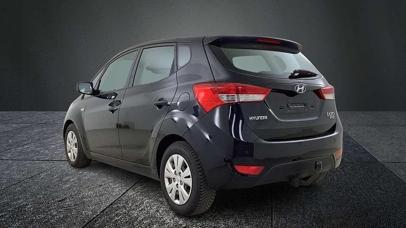 Gebraucht Hyundai ix20 Classic 90 PS (66 kW) 2013 Phantom black Kleinwagen