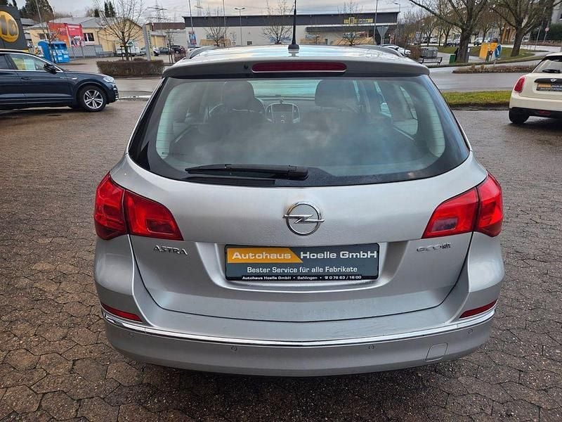 Gebraucht Opel Astra Edition 110 PS (80 kW) 2015 Silber Kombi