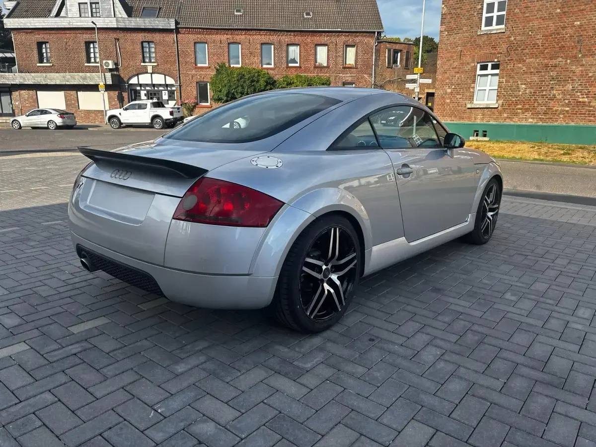 Gebraucht Audi TT 180 PS (132 kW) 1999 Silber Coupé