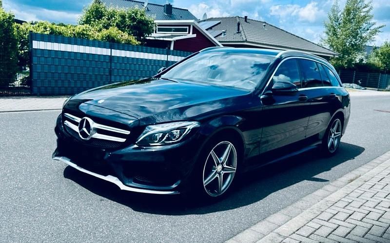 Schwarz Gebraucht 2016 Mercedes C220 AMG line Kombi | 13.199 € (Etwas zu teuer) - Bild 1/4