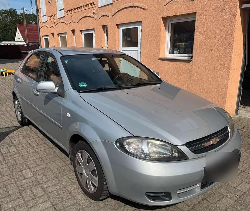 Gebraucht 2004 Chevrolet Lacetti CDX Limousine | 3.000 € - Bild 1/4