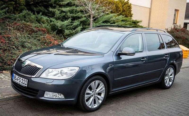 Gebraucht Skoda Octavia 160 PS (117 kW) 2009 Grau Kombi