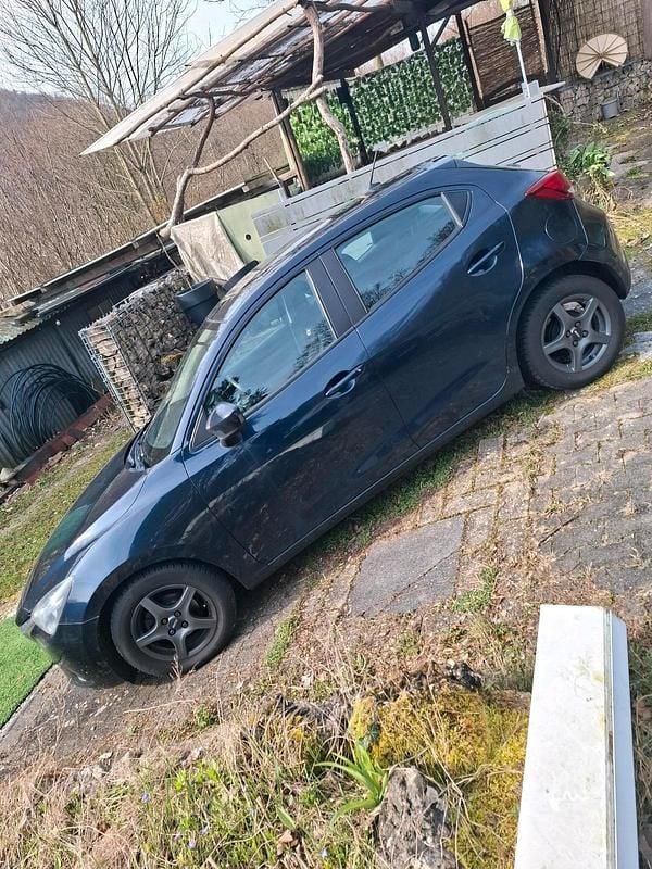 Gebraucht Mazda 2 90 PS (66 kW) 2016 Blau Kleinwagen
