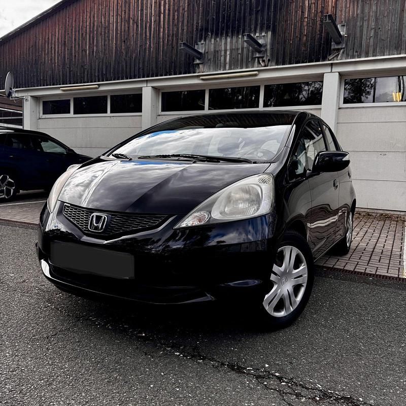 Gebraucht Honda Jazz 99 PS (72 kW) 2010 Schwarz Kleinwagen