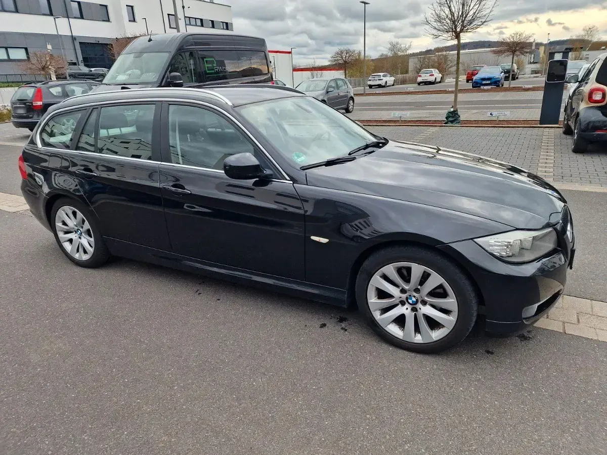 Usata BMW 320 184 CV (135 kW) 2012 Nero Station wagon