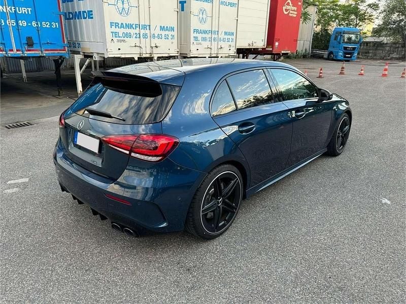 Gebraucht Mercedes A45 AMG AMG 387 PS (284 kW) 2021 Blau Kleinwagen