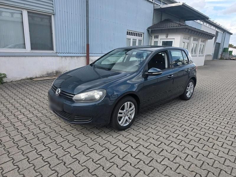 Gebraucht VW Golf VII Edition 82 PS (60 kW) 2012 Blau Limousine