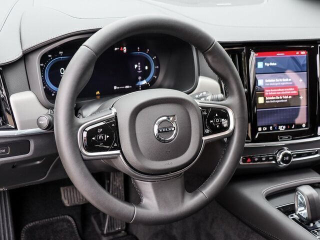 Gebraucht Volvo V90 Plus 197 PS (144 kW) 2024 Schwarz Kombi
