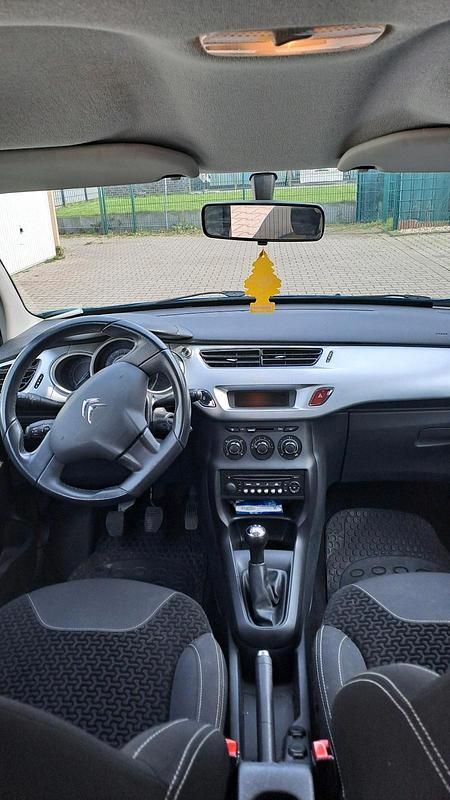 Gebraucht Citroën C3 73 PS (53 kW) 2011 Blau Kleinwagen