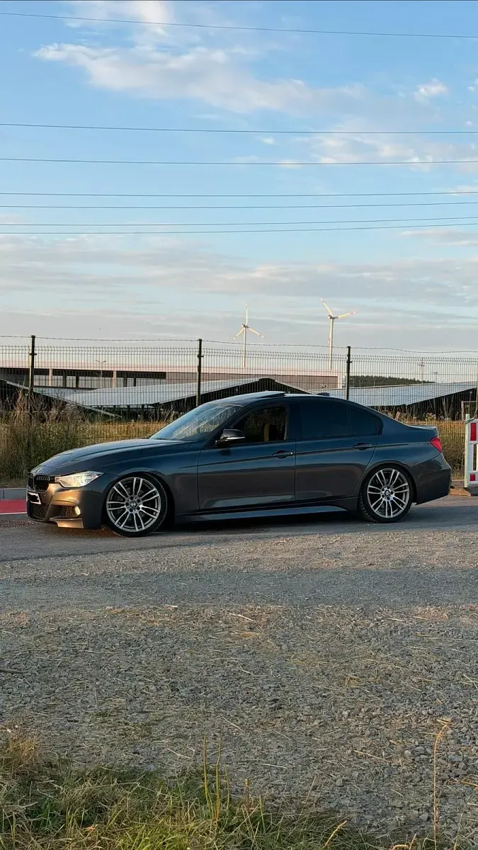 Gebraucht BMW 330 M Sport 374 PS (275 kW) 2012 Grau Limousine