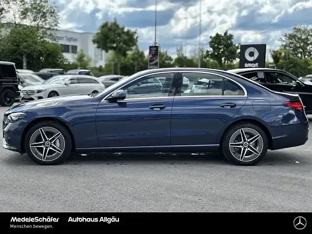 Gebraucht Mercedes C300 AMG 360 PS (264 kW) 2024 Blau Limousine