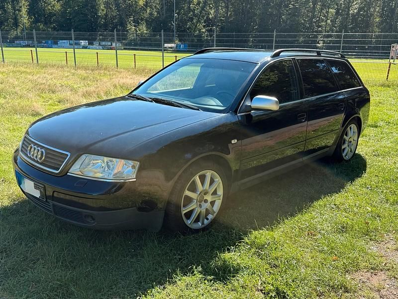 Schwarz Gebraucht 1998 Audi A6 Kombi | 2.600 € (Etwas zu teuer) - Bild 1/4