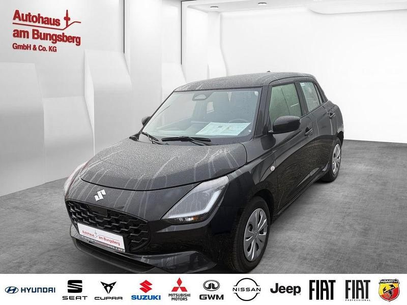 Neu Suzuki Swift Club 83 PS (61 kW) 2025 Schwarz Limousine