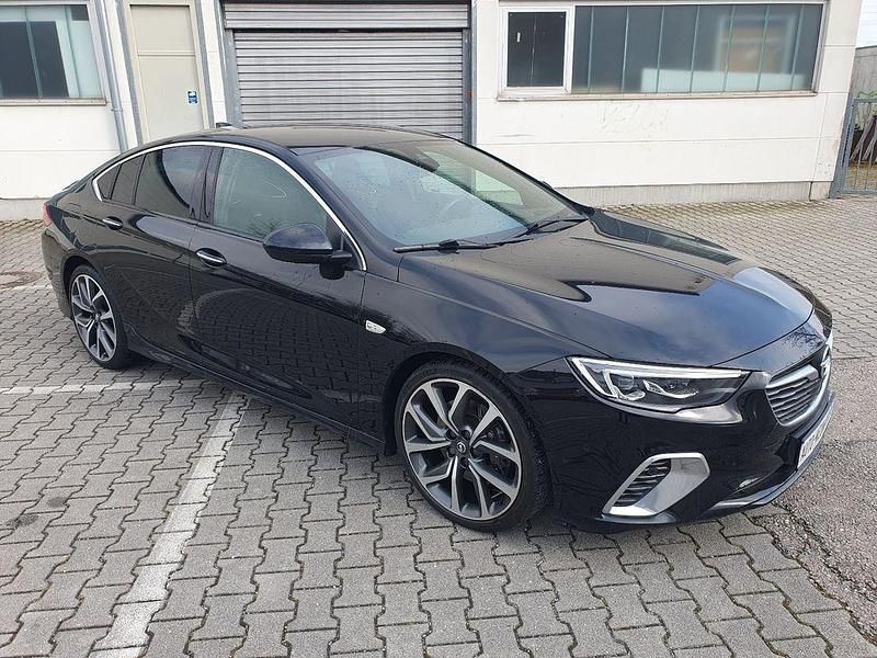 Gebraucht Opel Insignia 260 PS (191 kW) 2018 Schwarz Limousine