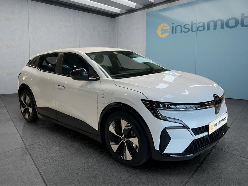 Gebraucht Renault Megane E-Tech 160 kW (218 PS) 2022 Weiß Limousine