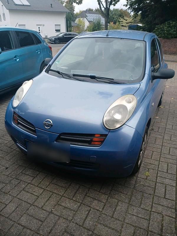 Blau Gebraucht 2004 Nissan Micra Kleinwagen | 500 € (Guter Preis) - Bild 1/4