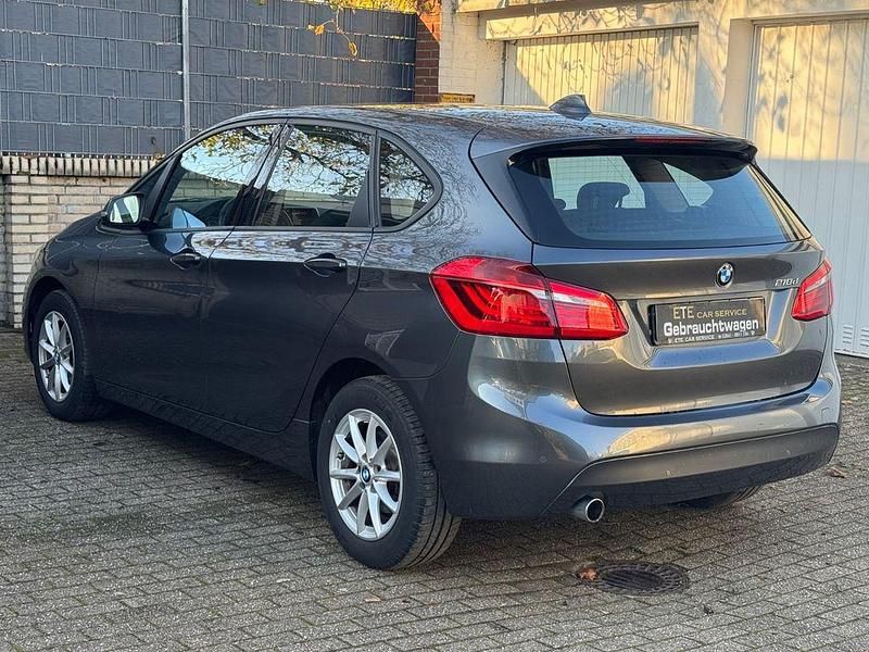 Gebraucht BMW 218 Active Tourer Advantage 150 PS (110 kW) 2017 Mineralgrau Van / Kleinbus