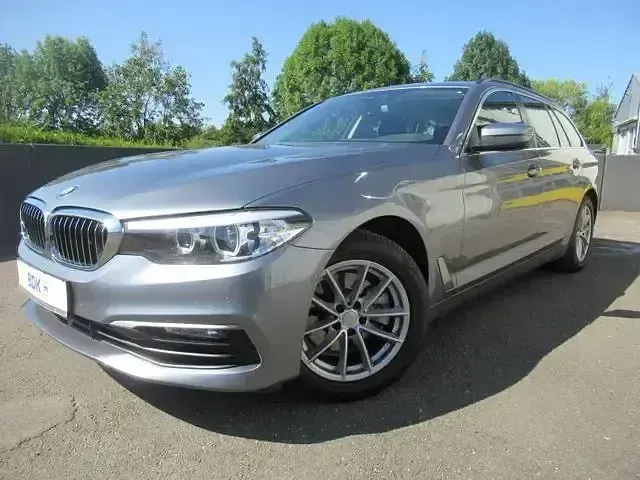 Gebraucht BMW 520 Performance 190 PS (139 kW) 2019 Blau Kombi