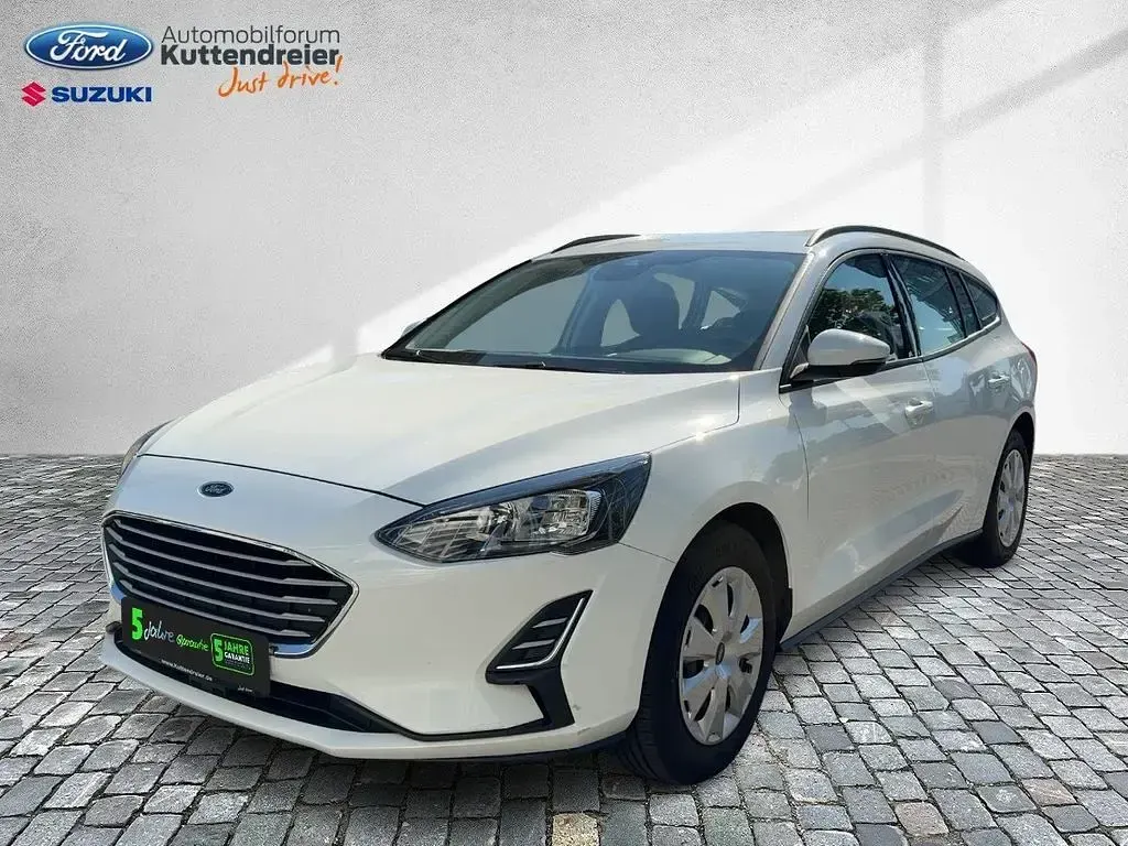 Gebraucht Ford Focus Trend 125 PS (91 kW) 2020 Frostweiß Kombi