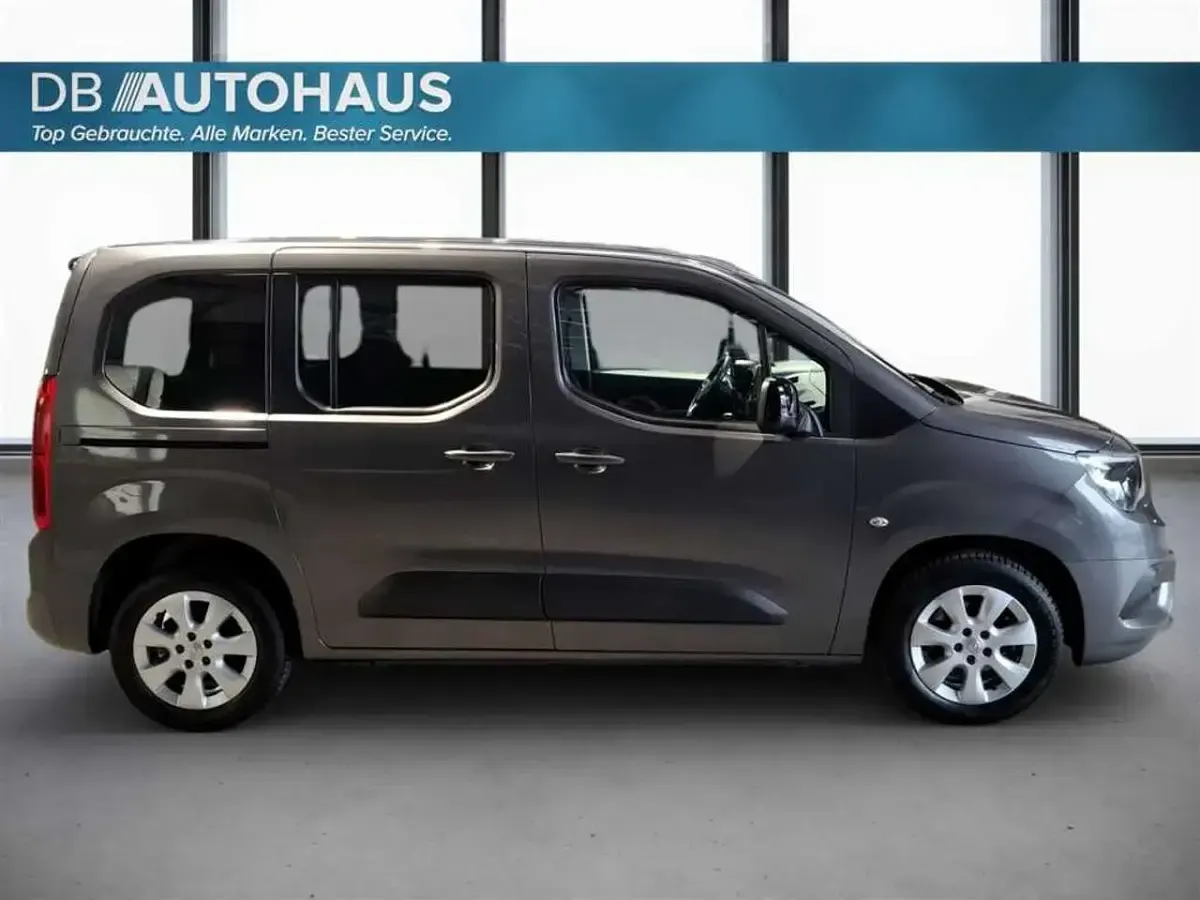 Gebraucht Opel Combo Life Elegance 131 PS (96 kW) 2022 Grau Van / Kleinbus