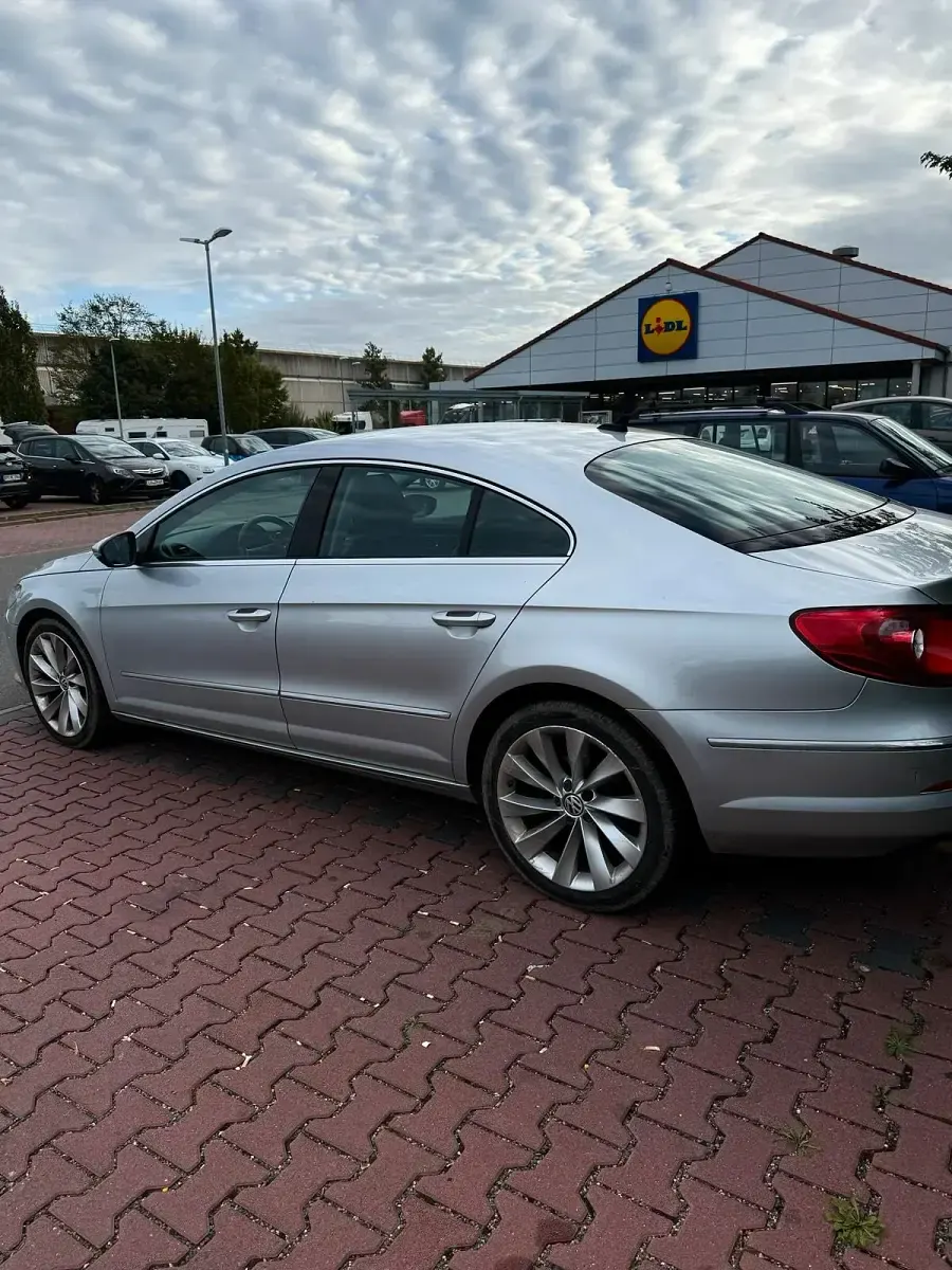 Gebraucht VW Passat 200 PS (147 kW) 2010 Grau Coupé