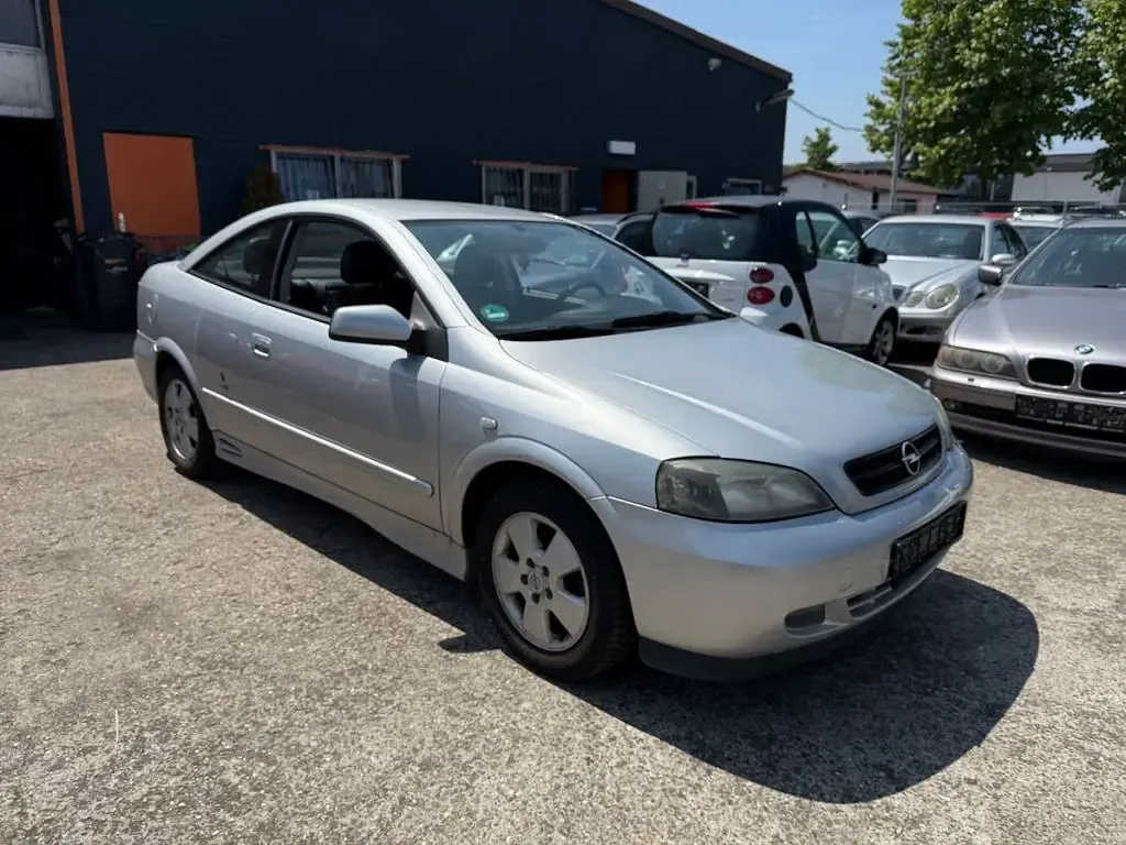 Gebraucht Opel Astra 125 PS (91 kW) 2004 Silber Coupé