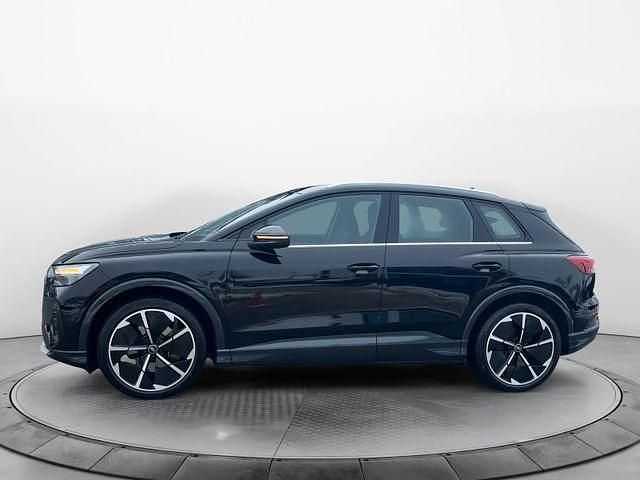 Gebraucht Audi Q4 e-tron Ambiente 150 kW (205 PS) 2022 Mythosschwarz metallic SUV