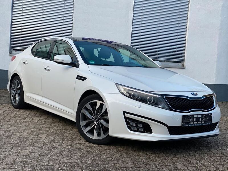 Weiß Gebraucht 2015 Kia Optima Spirit Limousine | 13.900 € (Fairer Preis) - Bild 1/4