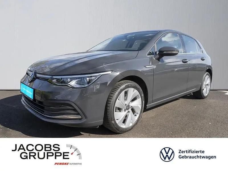 Gebraucht VW Golf VIII Style 131 PS (96 kW) 2024 Grau Limousine
