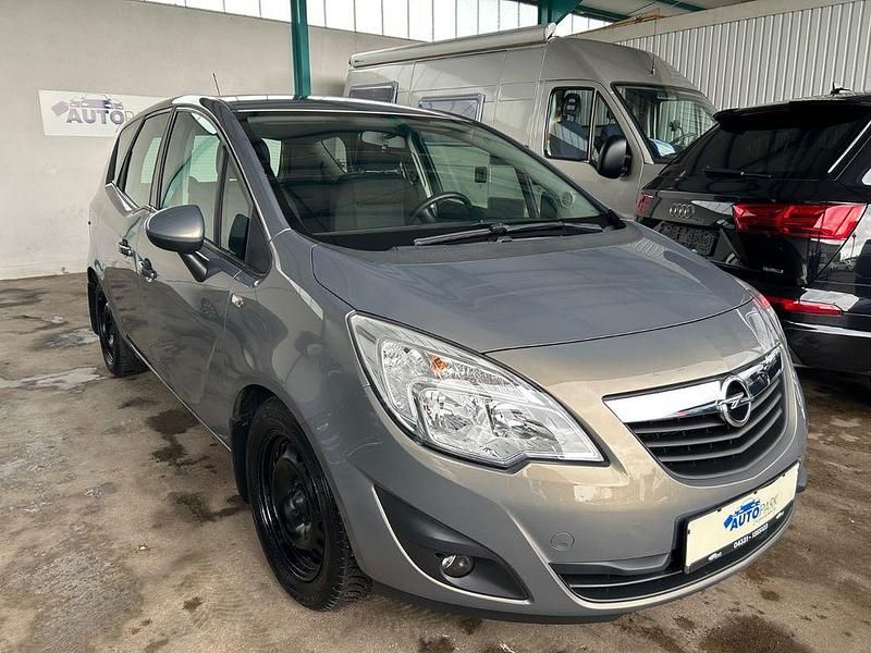 Gebraucht Opel Meriva Edition 101 PS (74 kW) 2013 Grau Van / Kleinbus