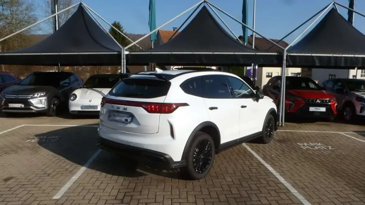 Gebraucht Haval Jolion Lux 177 PS (130 kW) 2026 Moonlight white SUV
