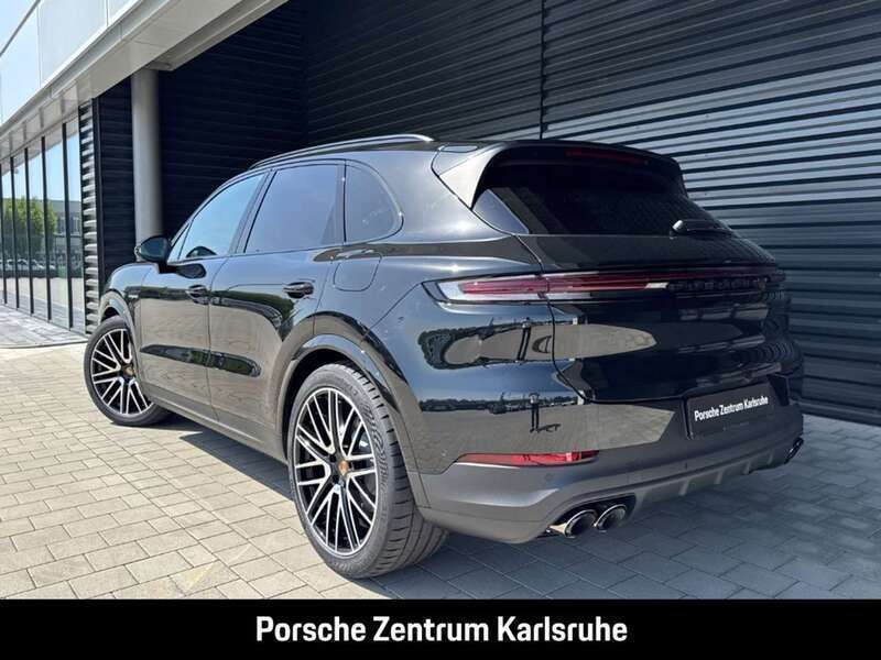 Gebraucht Porsche Cayenne 470 PS (345 kW) 2025 Schwarz SUV