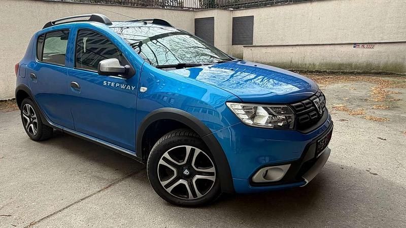 Gebraucht Dacia Sandero Stepway 90 PS (66 kW) 2017 Blau Limousine