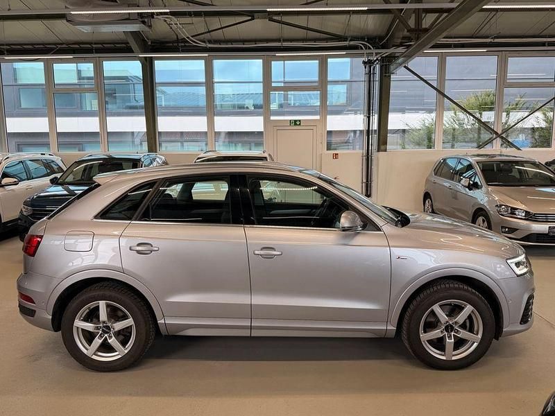 Gebraucht Audi Q3 S-Line 150 PS (110 kW) 2015 Silber SUV
