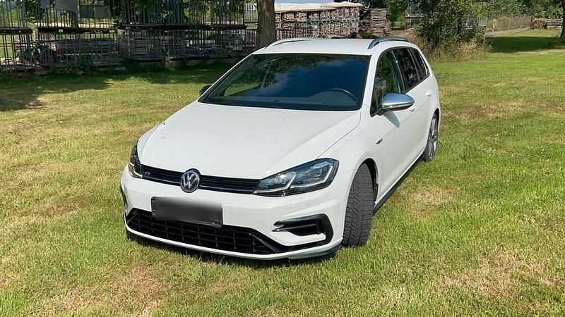 Weiß Gebraucht 2020 VW Golf VII R Kombi | 26.250 € (Superpreis) - Bild 1/4