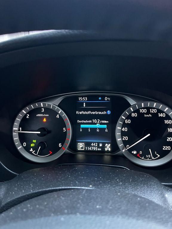 Gebraucht Nissan Navara N-Guard 190 PS (139 kW) 2019 Silber Pickup