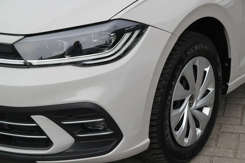 Gebraucht VW Polo Style 110 PS (80 kW) 2024 Grau Kleinwagen